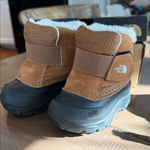 The North Face Toddler Alpenglow II Boots